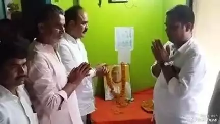 सूर्यपुरा: सूर्यपुरा पहुंचे पूर्व मंत्री जयकुमार सिंह ने प्रखंड प्रमुख मीना देवी के ससुर की श्रद्धांजलि सभा में लिया हिस्सा