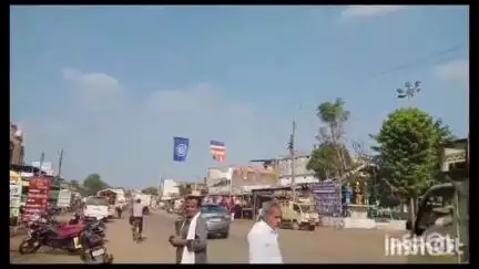 गोंदिया: त्रिमूर्ती चौक येथे रेतीची अवैध वाहतूक करणारा ट्रॅक्टर पकडला, रावणवाडी पोलिसांची कारवाई