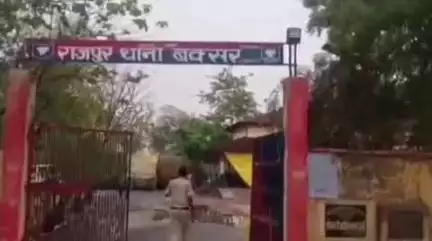 राजपुर: रघुनाथपुर गांव में पुलिस ने छापेमारी कर न्यायालय के एक वारंटी को किया गिरफ्तार, भेजा जेल