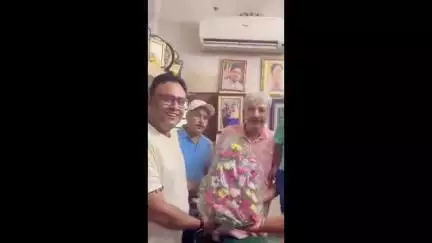 বসিরহাট ২: INTTUC এর নবনির্বাচিত সভাপতি হয়েছেন এটিএম আব্দুল্লাহ ধান্যকুড়িয়াতে সংবর্ধনা জানালো বসিরহাট পৌরসভার ভাইস চেয়ারম্যান