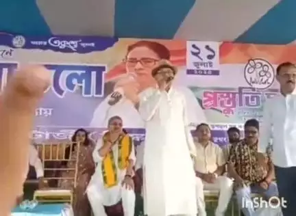 ডোমজুড়: ডোমজুরের নীলাঞ্জনা পার্কে জগৎবল্লভপুর কেন্দ্র তৃণমূল কংগ্রেসের পক্ষ থেকে একুশে জুলাই এর প্রস্তুতি বৈঠক