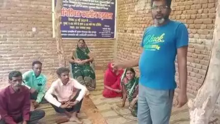 ओडगी: सूरजपुर जिले के सपहा गांव में जन समस्या मूल सुविधा को लेकर 38 दिनों सेअनिश्चितकालीन हड़ताल बैठे हैं ग्रामीण#jansamasya