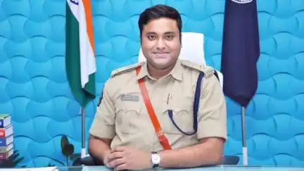 సైబర్ మోసగాళ్ల విషయంలో అప్రమత్తంగా ఉండాలి: ఎస్పీ వి.విద్యాసాగర్ నాయుడు