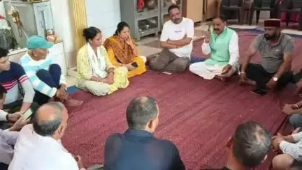 डोईवाला: बालावाला में किसानों के साथ डोईवाला विधायक बृजभूषण गैरोला ने की बैठक, अधिकारियों को दिए निर्देश