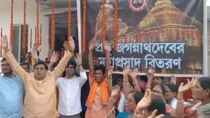 তমলুক: নকিবসান গ্রামে হল দিঘার জগন্নাথ ধামের মহাপ্রসাদ বিতরণ অনুষ্ঠান, উপস্থিত তমলুক ও নন্দকুমারের বিধায়ক