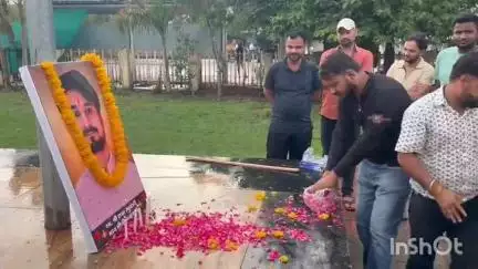 गुना नगर: राजा रघुवंशी हत्याकांड: गुना के CCI पार्क में युवा रघुवंशी समाज ने दी श्रद्धांजलि