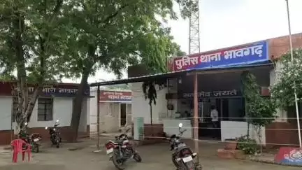 दलौदा: ग्राम करना खेड़ी में खेत की ज़मीन के विवाद में तीन लोगों ने फरियादी से की मारपीट, पुलिस ने मामला दर्ज किया