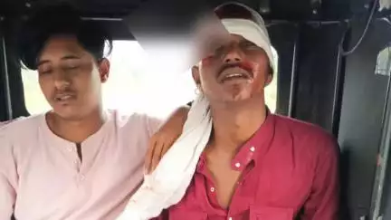 পুরুলিয়া ২: পুরুলিয়া বাঁকুড়া জাতীয় সড়কে গেঙ্গাড়া এলাকায় বাইক ও সাইকেলের ধাক্কায় আহত ২