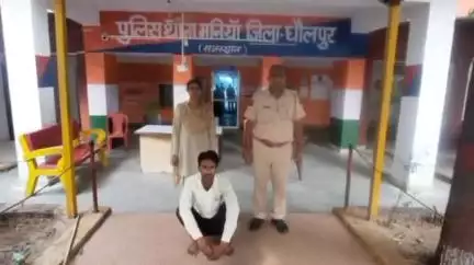 राजाखेड़ा: राजाखेड़ा की मनिया पुलिस ने अवैध चंबल रेत व बजरी से भरी ट्रैक्टर-ट्रॉली को किया जब्त, चालक गिरफ्तार