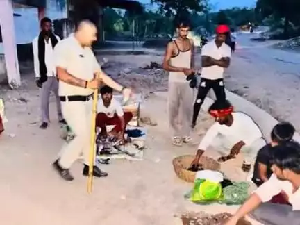 लिधौरा: कनेरा पुलिस ने अंडा, मांस, मछली बाजार हटवाया, खुले में मांस बेचने वालों पर की कार्रवाई