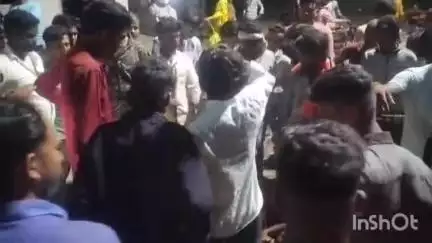 नेपानगर: हैदरपुर में बीमारी ठीक करने के बहाने धर्मांतरण की साजिश के आरोप, 6 लोगों के विरुद्ध FIR दर्ज; 3 गिरफ़्तार