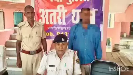 अतरी: पसिया गांव से पुलिस ने एक वारंटी को गिरफ्तार कर जेल भेजा