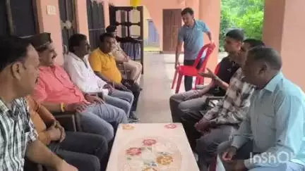 शाहपुर: शाहपुर के साहिल का लेफ्टिनेंट बनने पर उपमुख्यमंत्री सचेतक केवल से पठानिया ने घर जाकर किया सम्मानित