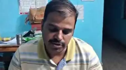 मोहनिया: समेकित जांच चौकी मोहनिया के प्रभारी गुंजेश कुमार ने कहा, बिहार विधानसभा चुनाव को देखते हुए उत्पाद विभाग है मुस्तैद