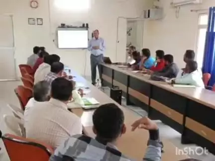 श्योपुर: सोर ऊर्जा के प्रति आमजन को जागरूक करें सक्सेना, प्रधानमंत्री सूर्य घर मुफ्त बिजली योजना पर दो दिवसीय प्रशिक्षण आयोजित