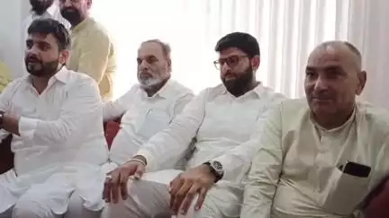 पानीपत: समालखा: दिग्विजय चौटाला ने हिसार यूनिवर्सिटी में छात्रों के धरने पर सरकार को घेरा, छात्रों की मांगों को बताया जायज