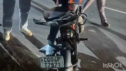 धमधा: सेक्टर 10 के पास बाइक सवार युवक ने महिला को मारी ठोकर, युवक और महिला का सेक्टर 9 अस्पताल में इलाज जारी