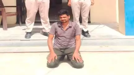 नोखा: दुलचासर में पेयजल की किल्लत से ग्रामीण परेशान, पानी टैंकरों के माध्यम से मंगवाया जा रहा है