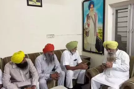 ਮਲੋਟ: ਕੈਬਨਿਟ ਮੰਤਰੀ ਗੁਰਮੀਤ ਸਿੰਘ ਖੁਡੀਆ ਨੇ ਪਿੰਡ ਖੁੱਡੀਆਂ ਵਿਖੇ ਹਲਕਾ ਲੰਬੀ ਦੇ ਲੋਕਾਂ ਨਾਲ ਕੀਤੀ ਮੁਲਾਕਾਤ, ਸੁਣੀਆ ਸਮੱਸਿਆਵਾਂ