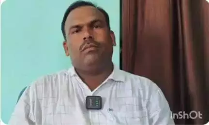 गढ़वा: गढ़वा: झामुमो के वरिष्ठ नेता करीब अंसारी ने जिला परिषद से दिया इस्तीफा