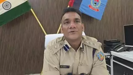 सिमडेगा: सड़क हादसों को रोकने के लिए सख्ती: एसपी ने कहा, दुर्घटनास्थल चिन्हित होंगे, हर थाने में यातायात प्रभारी नियुक्त
