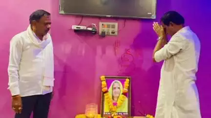 जाफराबाद: शेलुद येथे माजी केंद्रीय रेल्वे राज्यमंत्री रावसाहेब पाटील दानवे यांनी दिली सांत्वन पर भेट