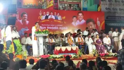 பாலக்கோடு: பாலக்கோடு பேருந்து நிலையத்தில் த.வெ.க சார்பில் கொள்கை விளக்க பொதுக் கூட்டம்