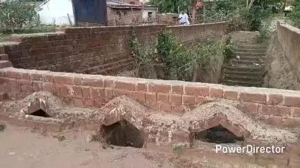 उमरेठ: सैकड़ों साल पुरानी बावली को पूरना चाहते हैं लोग, धरोहर बचाने में जुटी पंचायत