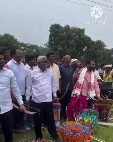 गोबिंदपुर राजनगर: गोविंदपुर में जिला तीरंदाजी संघ द्वारा आयोजित जिला स्तरीय तीरंदाजी प्रतियोगिता का समापन