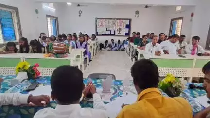 ପାରଳାଖେମୁଣ୍ଡି: କେ. ଏମ ଭାଲିଆ ସାହି ସରକାରୀ ଉଚ୍ଚ ବିଦ୍ୟାଳୟ ଠାରେ ଗୋପବନ୍ଧୁ ସ୍ମାରକ ବକୃତା ତଥା ସମାଜ ଓଜସ୍ବିନୀ ଓଡିଶା ପ୍ରତିଯୋଗିତା ଅନୁଷ୍ଠିତ