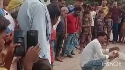 गोपालगंज: पैठानपट्टी गांव में महिला को सांप ने काटा, अस्पताल में भर्ती; वन विभाग ने किया सांप का रेस्क्यू