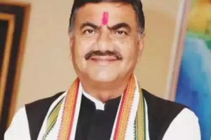 उदयपुरा: पूर्व विधायक देवेंद्र पटेल ने किसानों के साथ न्यायिक कार्य और समय पर मूंग खरीदी की मांग रखी
