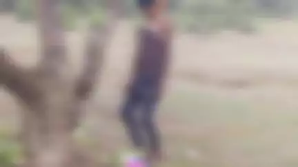 बालाघाट: ग्राम रिसेवाडा में अज्ञात व्यक्ति ने पेड़ पर लगाई फांसी, पुलिस ने शव बरामद किया