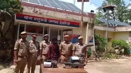 बरहज: भलुअनी पुलिस को मिली बड़ी सफलता, दो चोरी के मामलों का किया खुलासा, एक बाल अपचारी सहित दो गिरफ्तार