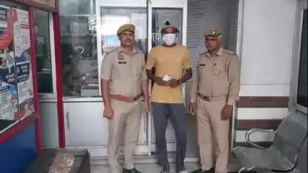 सहारनपुर: कोतवाली देहात पुलिस ने चिलकाना रोड से मादक पदार्थों की तस्करी करने वाले अभियुक्त को किया गिरफ्तार