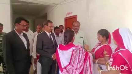 देवरी: देवरी प्रखंड सभागार में लोक अदालत सह मेगा सशक्तिकरण व कानूनी जागरूकता शिविर का आयोजन