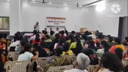 ঝাড়গ্রাম: ঝাড়গ্রাম পৌরসভার ৫ ও ৬ নং ওয়ার্ডের মাধ্যমিক ও উচ্চমাধ্যমিকের কৃতি ছাত্র ছাত্রীদের সংবর্ধনা প্রদান নাগরিক কমিটির