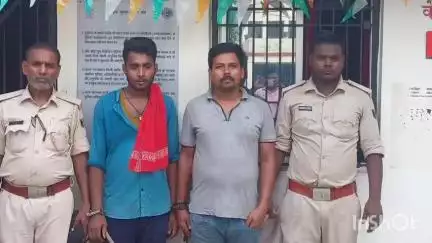 शंकरपुर: पुलिस ने चोराहा और मच्छहा गांव में छापामारी कर पोक्सो एक्ट के तहत एक आरोपी और एक शराबी को गिरफ्तार किया