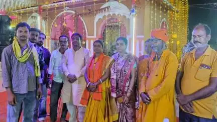 খয়রাশোল: হেতমপুরে হরিনাম মহোৎসব ও আশ্রমে মহারাজের আশীর্বাদে সম্মানিত হলেন বিধায়ক অনুপ সাহা