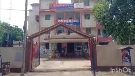 गिधौर: केतरु नवादा में घर के बाहर खड़ी पिकअप वाहन चोरी, 20 दिन से थी खड़ी, पीड़ित ने थाना में की लिखित शिकायत