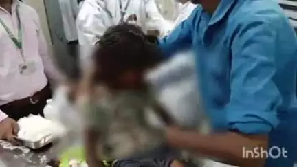 कायमगंज: गांव मुरैठी निवासी 7 वर्षीय बालिका को तेज रफ्तार बाइक सवार ने मारी टक्कर, घायल होकर जिला अस्पताल रेफर