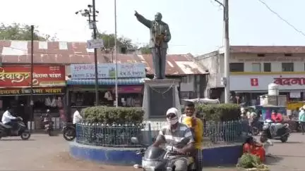 पुसद: आंबेडकर चौक ते सुभाष चौकच्या दरम्यान दुचाकीची डिक्की मधून अज्ञात चोरट्याने 2 लाख रुपयांची रोख केली लंपास