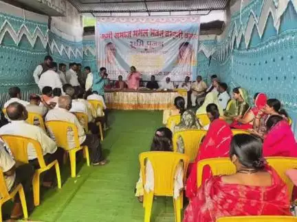 मंडला: कैबिनेट मंत्री ने कुर्मी क्षत्रिय समाज भवन का किया भूमिपूजन, भवन निर्माण के लिए ₹20 लाख का चेक दिया