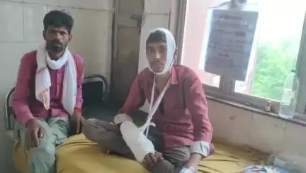 गंगधार: सरवर में मकान तोड़ने के दौरान बल्ली उचकने से एक युवक गंभीर रूप से हुआ घायल, उपचार जारी