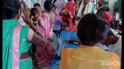 मनिका: बरवईया पंचायत के चामा में शिविर का आयोजन किया गया, लोगों की सुनी गईं समस्याएं