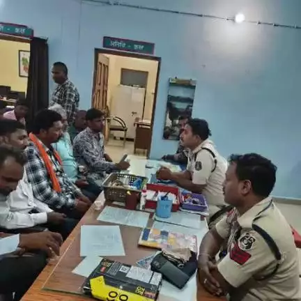 साजा: थाना नवागढ़, दाढ़ी, नांदघाट एवं देवकर चौकी प्रभारियों ने कोटवारों की ली बैठक