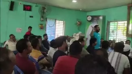 गिरिडीह: बस स्टैंड रोड स्थित जिला कार्यालय में झामुमो महानगर कमेटी की हुई बैठक