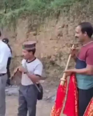 करसोग: प्रदेश के नेता प्रतिपक्ष जयराम ठाकुर ने करसोग के कुन्नू गांव में देवी देवताओं से लिया आशीर्वाद