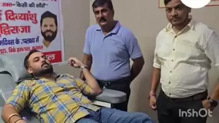 करनाल: कांग्रेसी नेता दिव्यांशु बुद्धिराजा के जन्मदिन पर करनाल के निजी हॉस्पिटल में लगाया गया रक्तदान शिविर