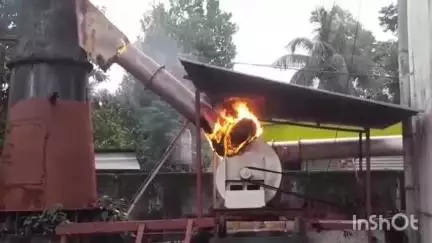 কোচবিহার ১: কোচবিহার বিবেকানন্দ স্ট্রিট সংলগ্ন মহাশ্মশানের বৈদ্যুতিক চুল্লির পাইপে আগুন